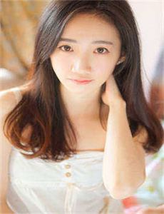 安娜女秘书