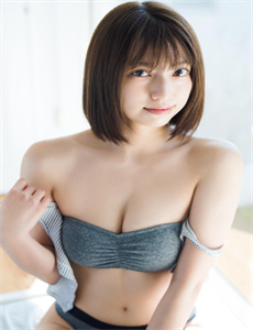 二次元女趴着扒掉内衣内裤-三圾电影大全